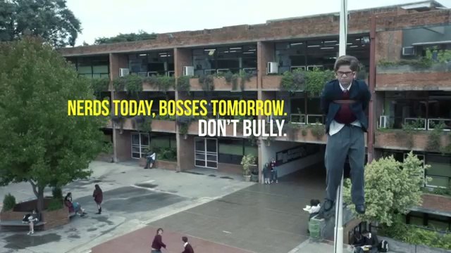 I will survive - Pub VH1 - Del Campo Saatchi & Saatchi