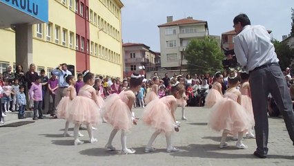 prenses ecrin çocuk bayramında