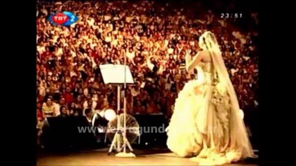 EBRU GÜNDEŞ - FIRTINALAR UNUTURUM HARBİYE 2007 (1)