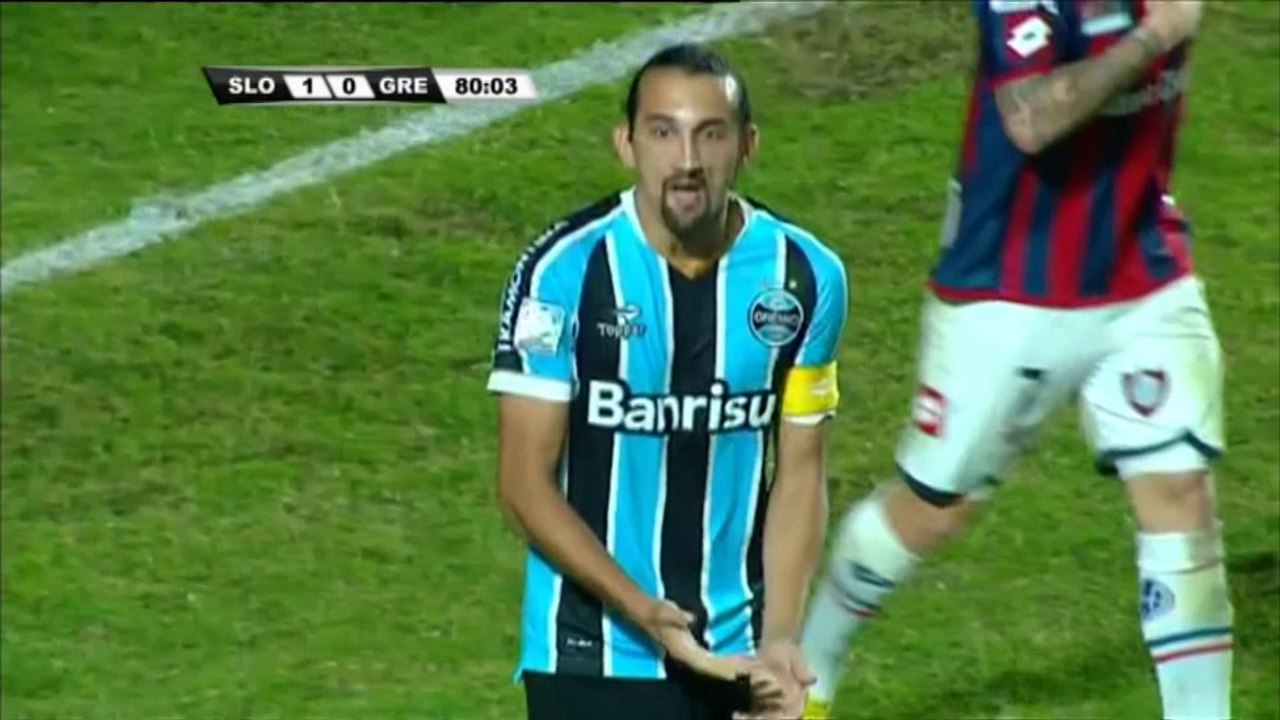 Libertadores - Un coup franc indirect complétement raté !