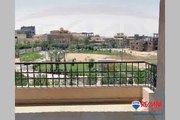 فيلا مفروشة تطل على حديقة للإيجار بغرب الجولف القاهرة الجديدة