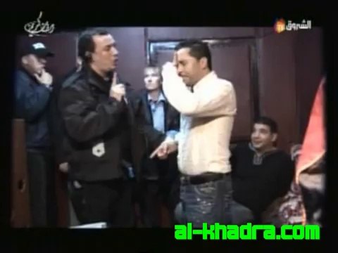 Algerie (mohamed lamine pris par la camèra cachèe,ramdane 2012)