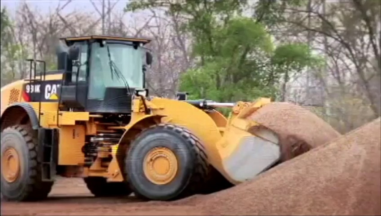 Cleburne Wheel Loader (817) 202-1000 - HOLT CAT Cleburne