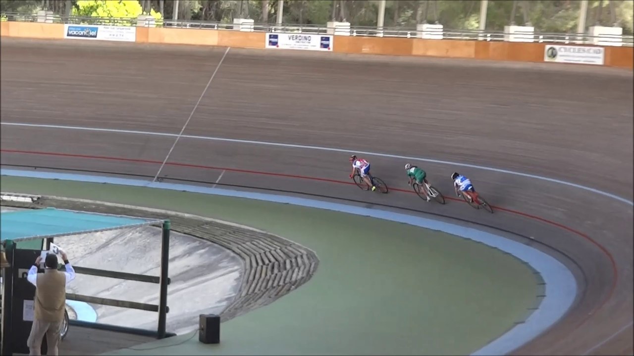 Piste Hyères 22 avril 2014 Minimes Match de Vitesse série 5