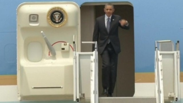 U.S. President Barack Obama arrives in South Korea