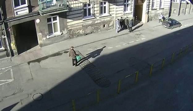 So funny Drunk guy FAIL. Falling down because of a little obstacle!