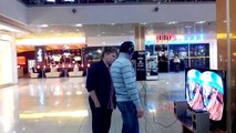 Oculus Rift Joke... Russian guy turning CRAZY testing the Virtual reality glasses!