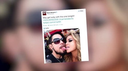 Carmen Electra et Dave Navarro se roulent un patin