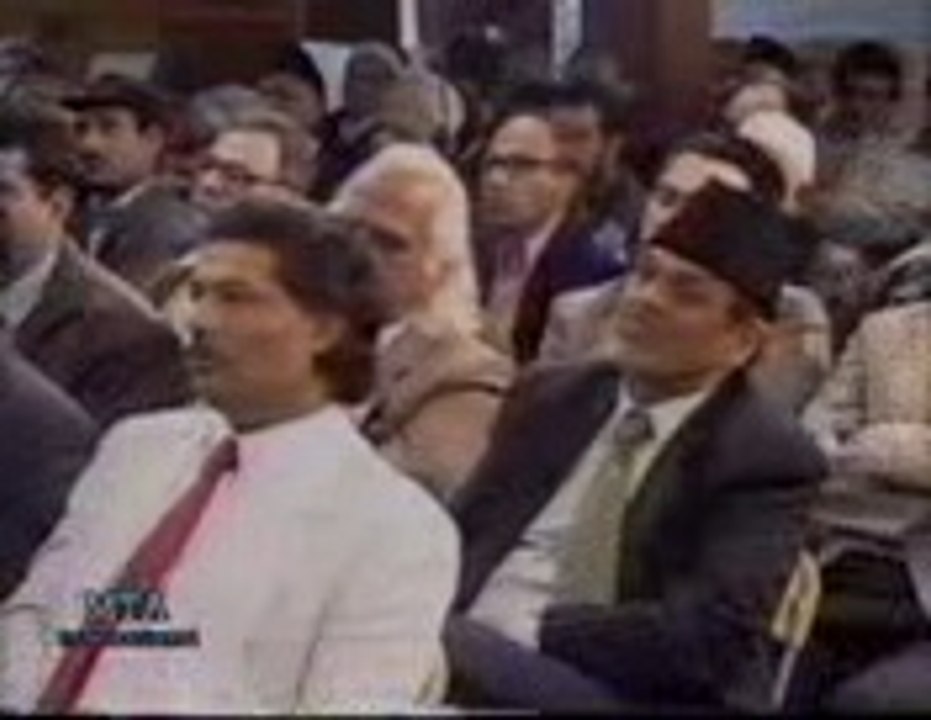 Mirza Sb. Ki Paishgoioun Pe AitraazCD.15.Q.04.Mirza Sb. Ki Koun Si Paish Goian Puri Huein-Talib E Dua M.A.Shaheen