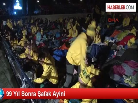 Anzak Koyunda Şafak Ayini Yapıldı