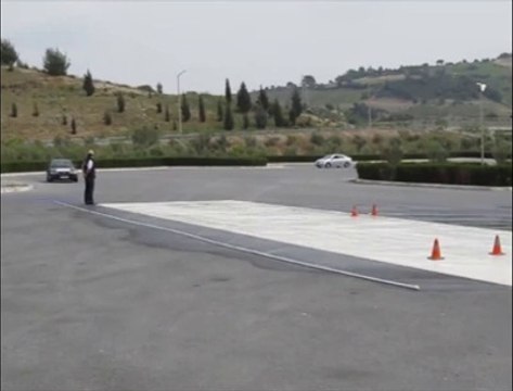 PROSMER- Kaygan Zeminde Sürüş Teknikleri Eğitimi