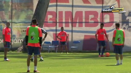 Israel Castro salió con molestias del entrenamiento