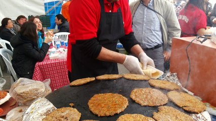 Afiyetli Sofralar Yemek Portalı , Feshane'de - Sac Oruk Yapımı