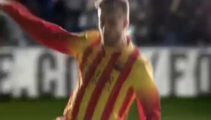 Las estrellas del fútbol se juntan en un espectacular partido