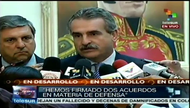 Ministros de Defensa de Venezuela y Argentina firman acuerdos