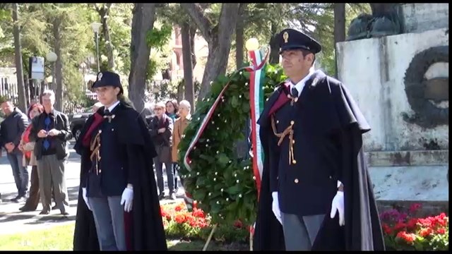 Festa della Liberazione, L'Aquila onora i Nove Martiri sul Sentiero della Libertà