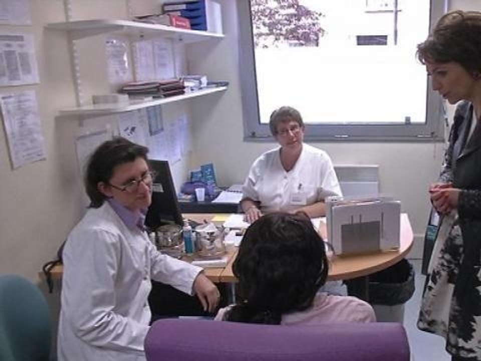 Marisol Touraine réfute l'idée d'un système de santé "low cost" - 25/04