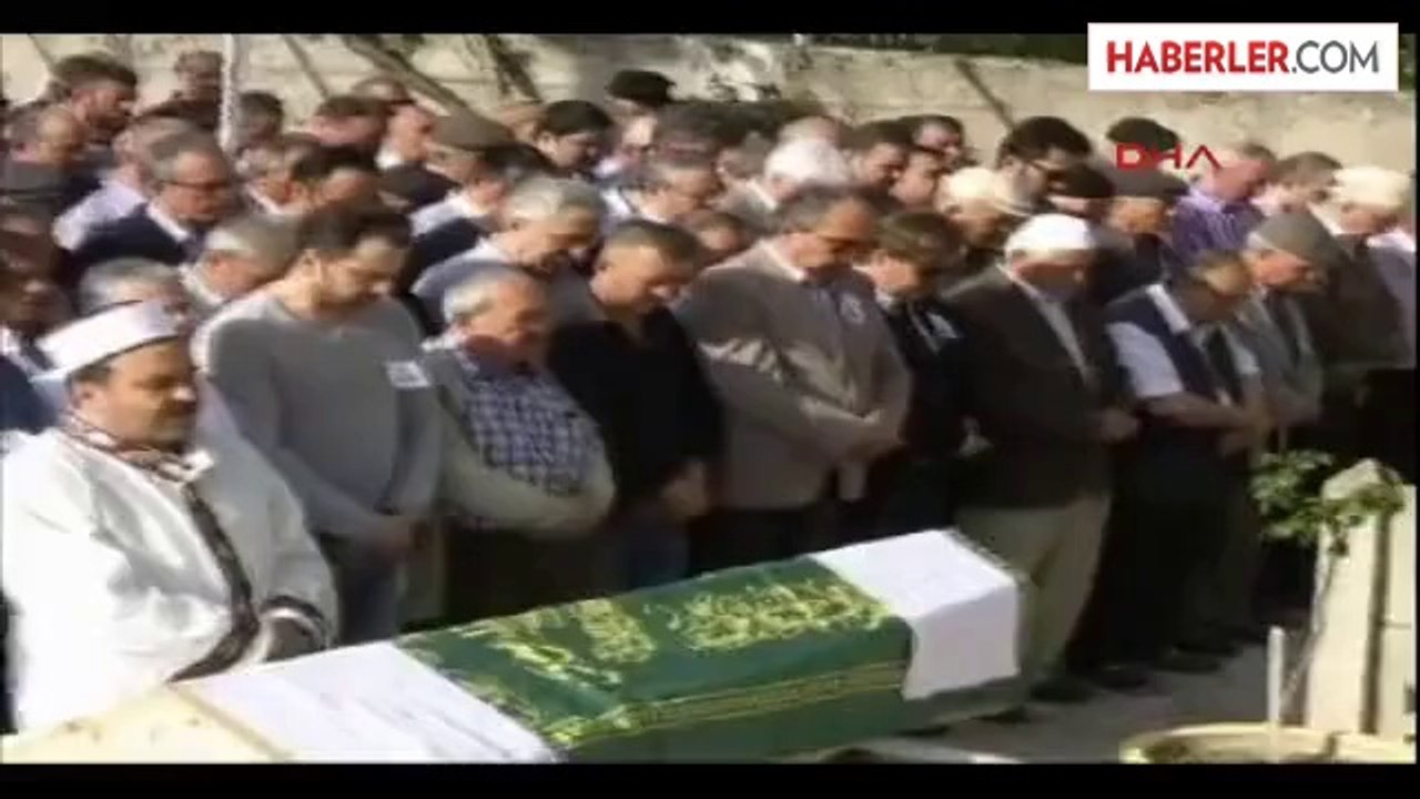 Arılardan Kaçtı, Ahırda Ölü Bulundu