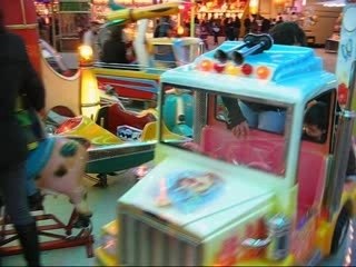 Tours de manège avec Maman......