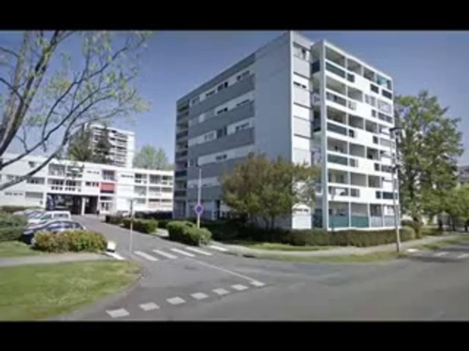 Montbéliard (25) : visite de la cité "La ZUP de la Petite Hollande"