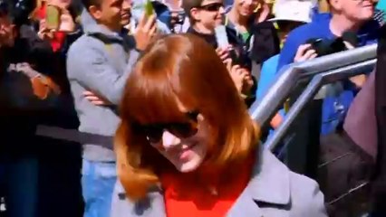 Emma Stone, Jamie Foxx and Spider-Man visit the Empire State Building