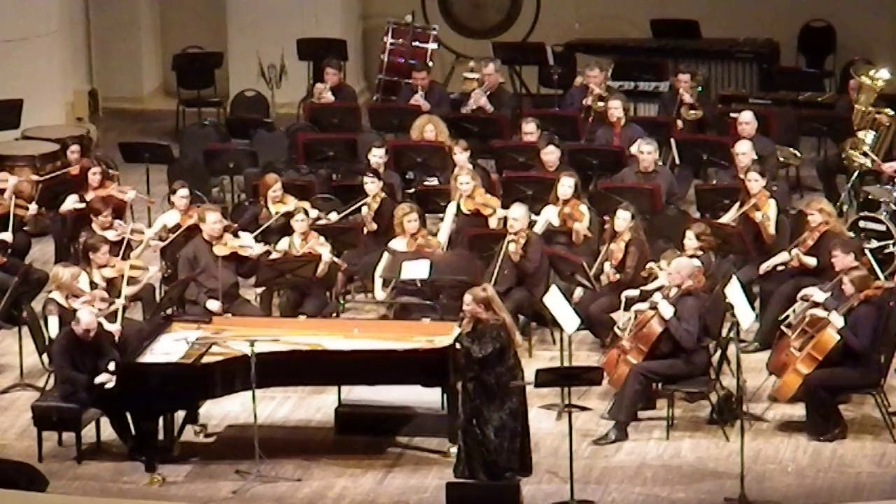 Н.Катамадзе Чайковский Времена года (октябрь). КЗ им. Чайковского. 25.04.14 Зимний фестиваль в Сочи Гала-концерт Оркестр "Новая Россия" Дирижёр и солист Ю.Башмет