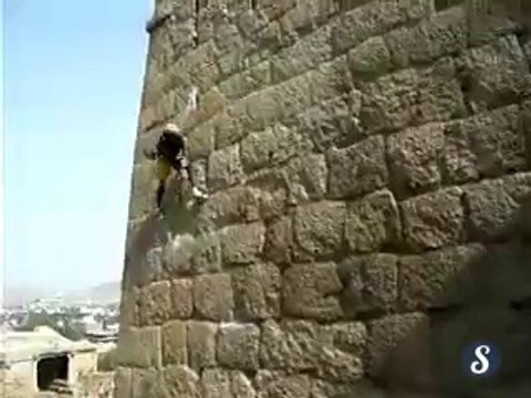 Escalader un mur en 3 sec.... : Spider-man indien!