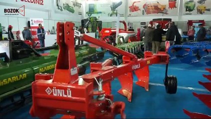 1950 MODEL AMERİKAN FELLİNİ TRAKTÖR TARIM FUARININ GÖZDESİ OLDU