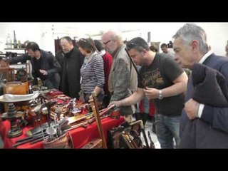 Napoli - La mostra del baratto e dell'usato -live- (25.04.14)