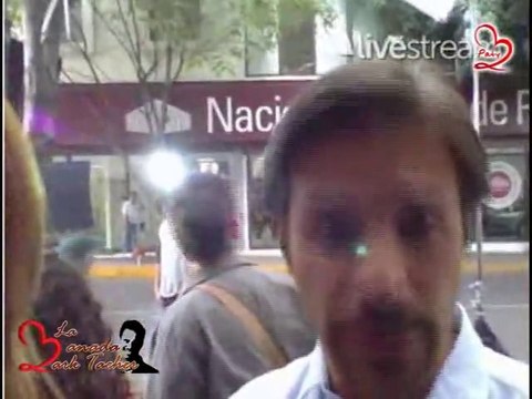 El Jefe Mark Tacher en grabación comercial vía Twittcam