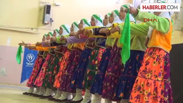 Türkiye Halk Oyunları Grup Yarışmaları Bitlis'te Başladı