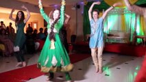 Awesome Girls Mehndi Performance