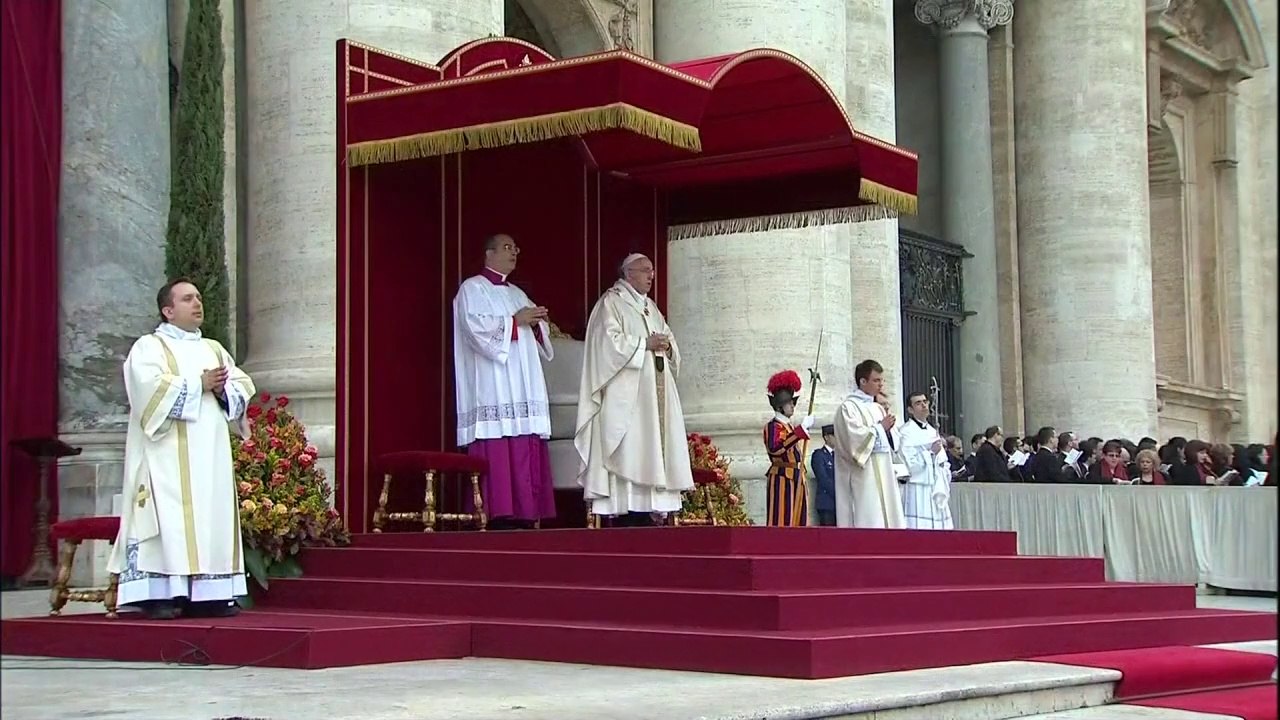 البابا يعلن قداسة يوحنا الثالث والعشرين ويوحنا بولس الثاني