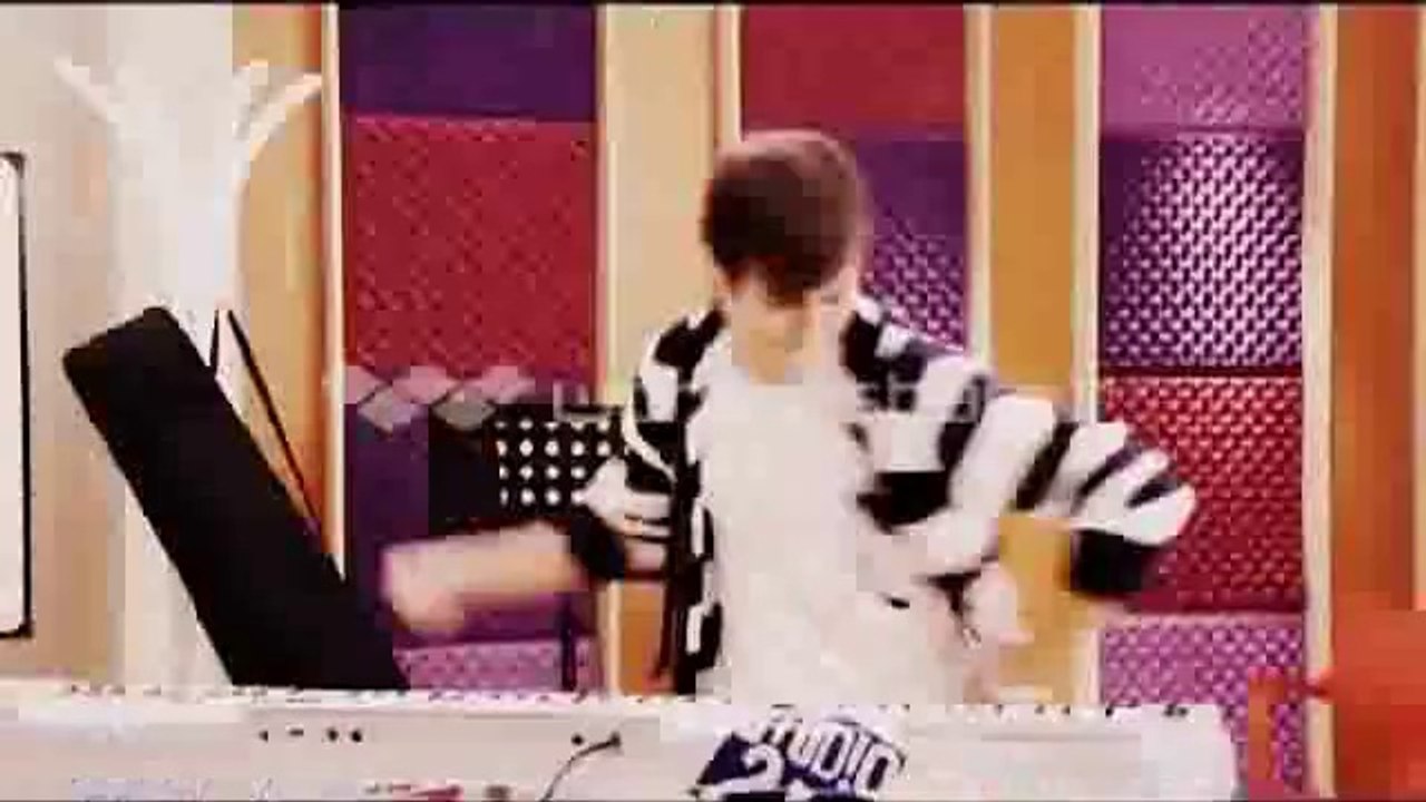 Violetta Voy Por Ti Vilu Tomas & Leon_Greek_Subs