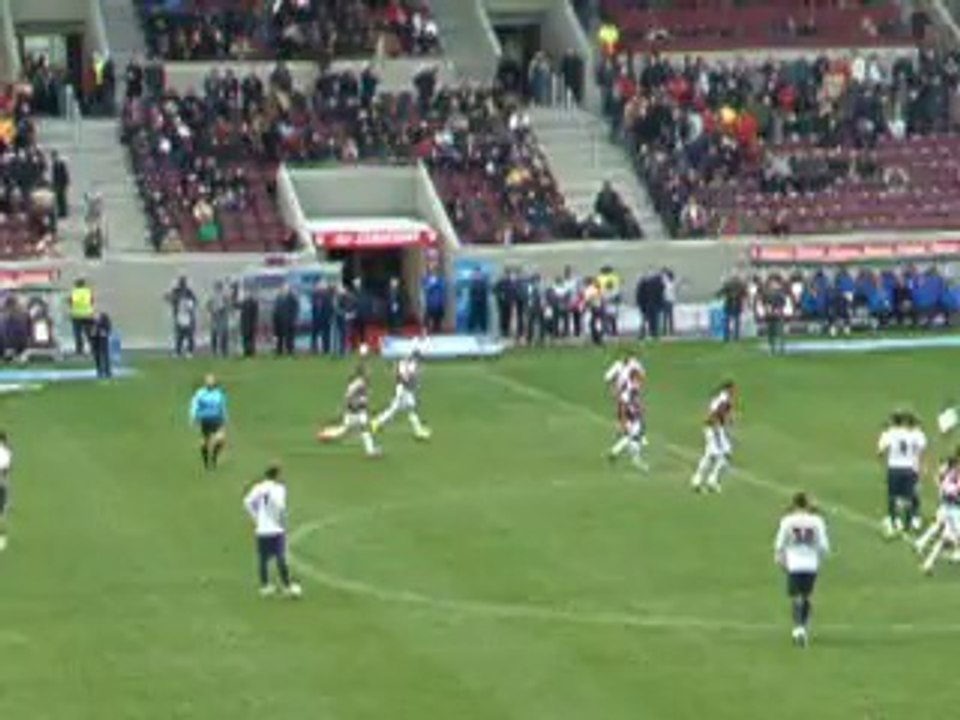 18η ΑΕΛ-Ηρακλής 2-1 (Το 1-0 Μπλάζεκ) 2010-11 Gate camera