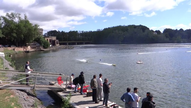 DESNOS MICHEL PRESENTE COURSE BATEAU MODELISME 15 CM 3 AGDE 27 4 2014