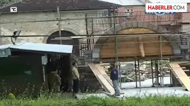 Kosova'da Manastır Kapısına Yazı Yazılması Tepki Çekti