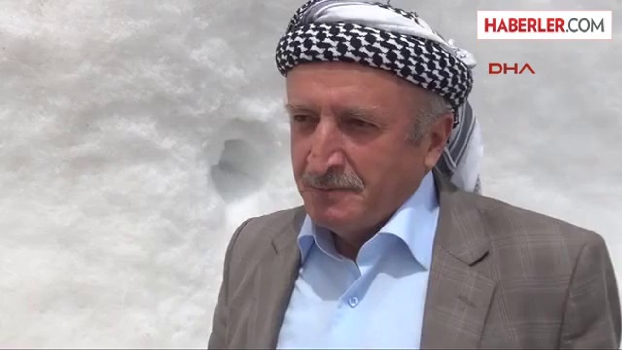 Bahçesaray'da Kar Var