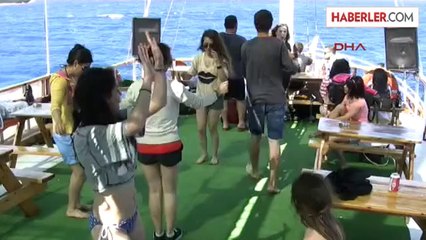 Silifke'de Mavi Yolculuğun Açılışını Amerikalı Askerler Yaptı