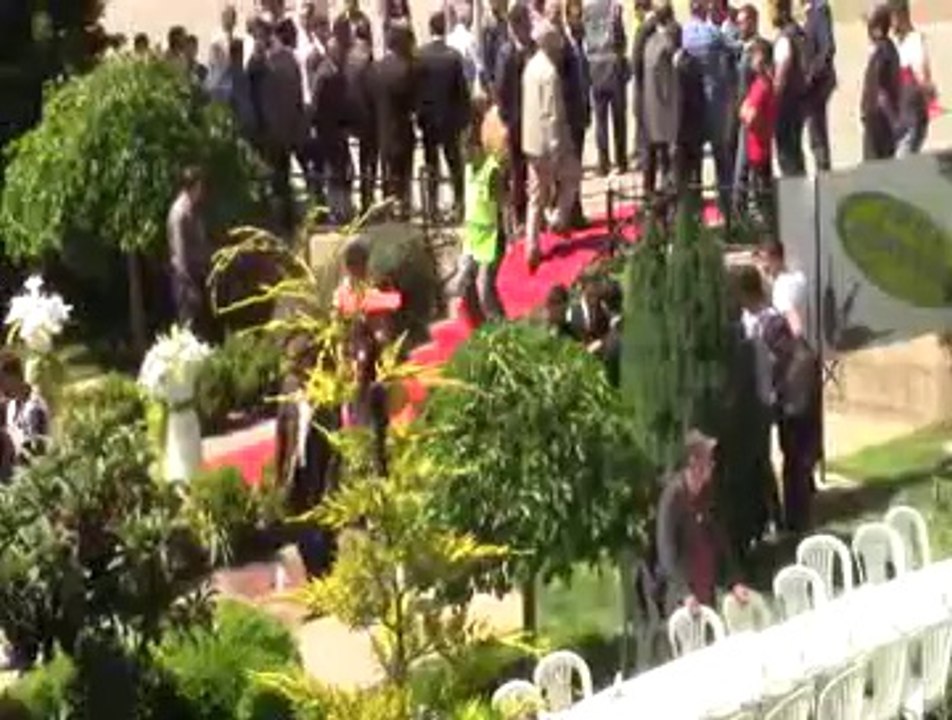 DEVLET BAHÇELİ SİVEREK'TE
