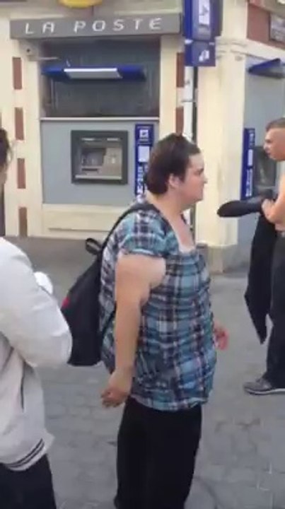 bagarre a l arret du tram a Valenciennes