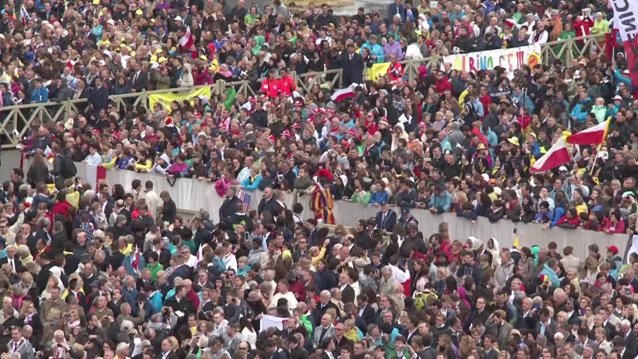 Historische Heiligsprechung: 'Vier-Päpste-Sonntag' im Vatikan