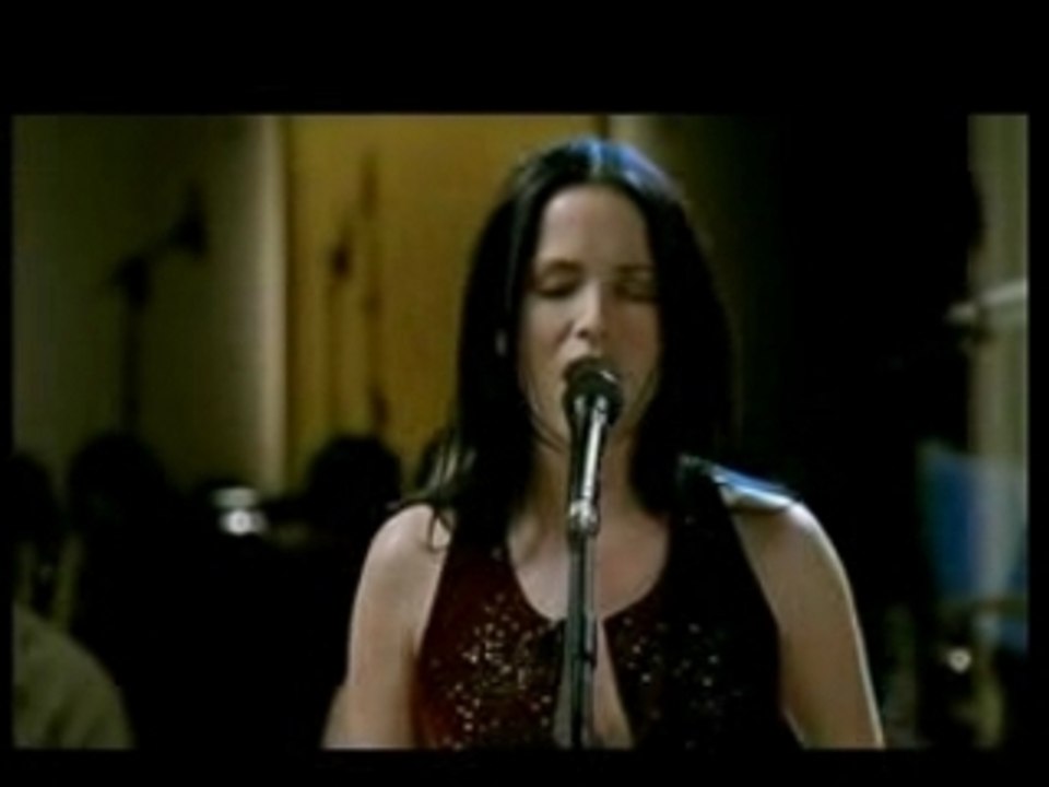 The Corrs - Everybody Hurts (MTV Unplugg