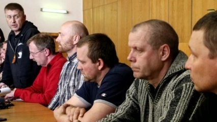 Detained observers make public appearance in Slaviansk