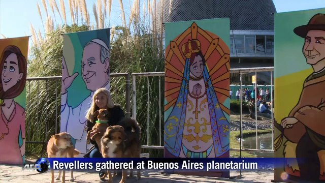 Catholic youth in Argentina celebrate double canonization