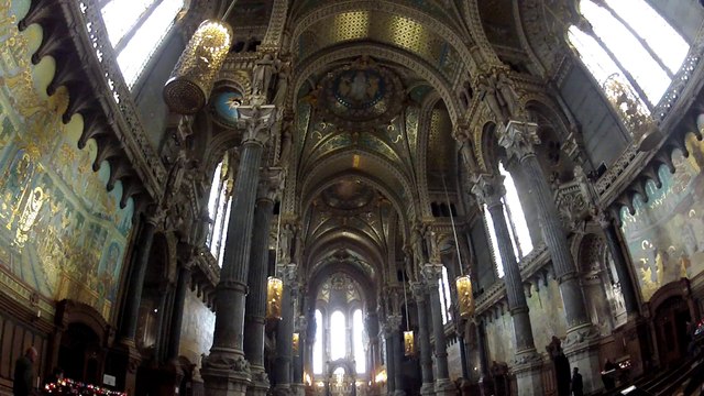 La Basilique de Notre Dame de Fourvière vue de l'intérieur