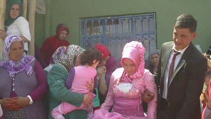 SEVDA İLE ALİ NİŞAN GİRİŞ