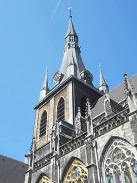 Star Wars music theme played by Chuch bells in belgium!