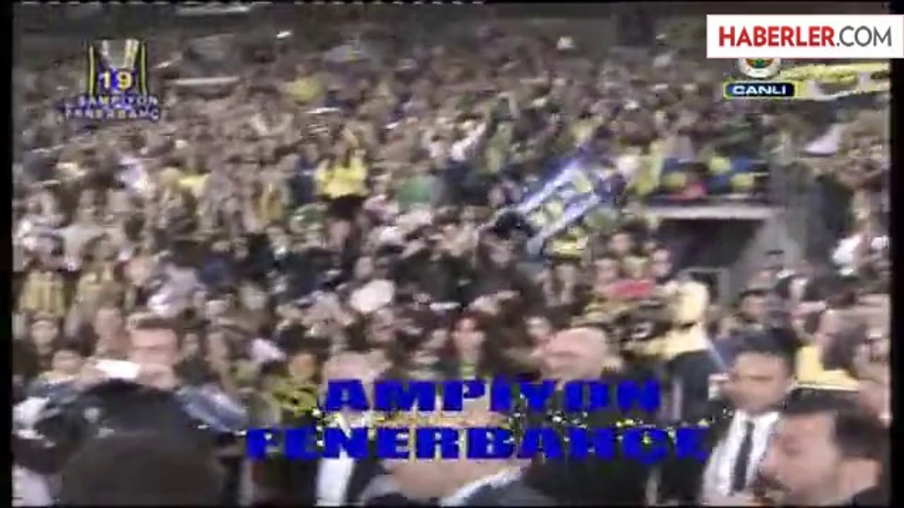 Maç Bitti, Aziz Yıldırım Şampiyonluk Kutlamalarına Katıldı