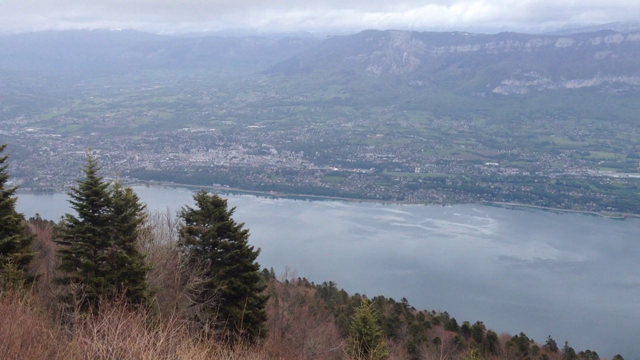 VUE BELVEDERE RELAIS DU MONT DU CHAT LAC DU BOURGET